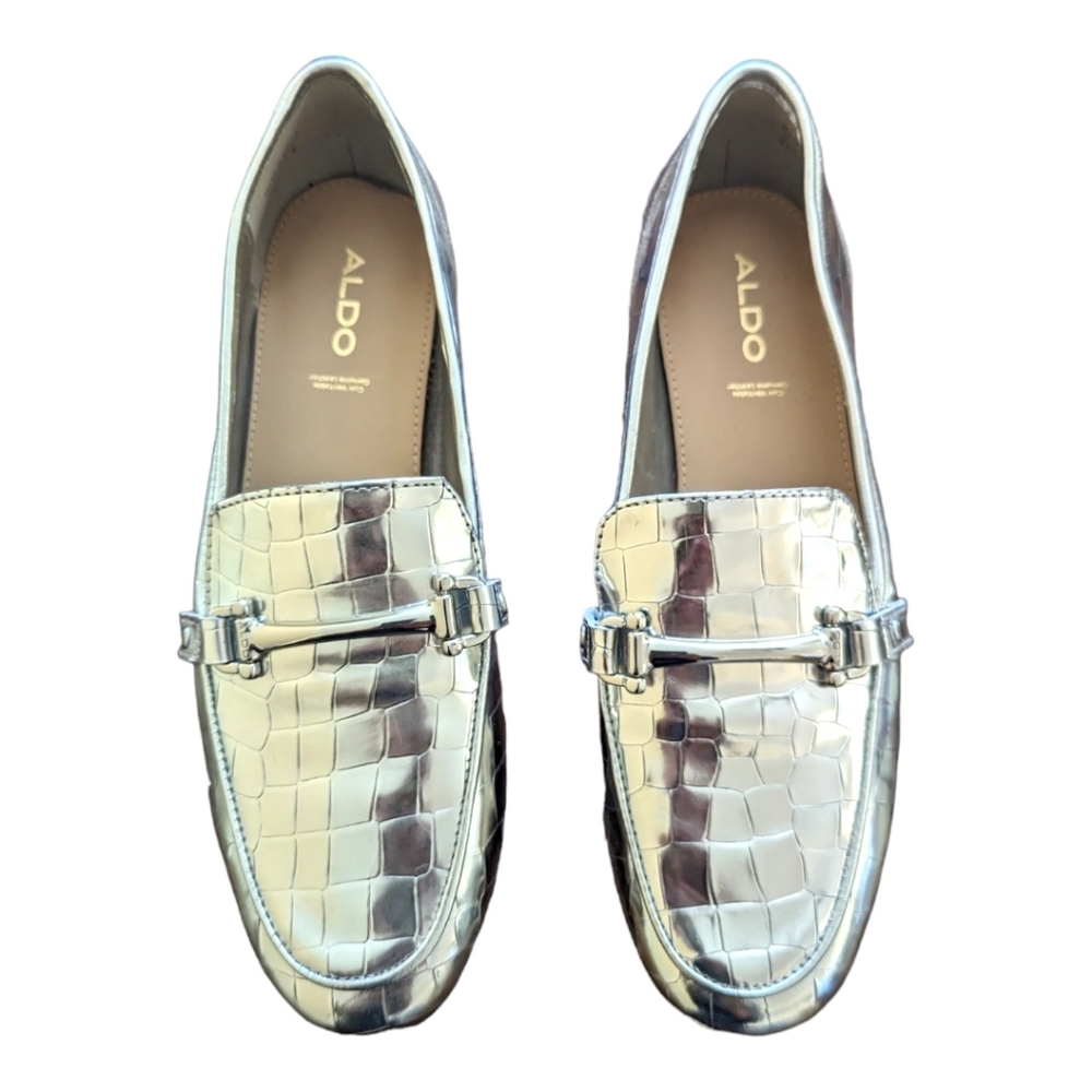 Aldo Women's Astawia in Silver Leather Slip-ons Sz 6.5